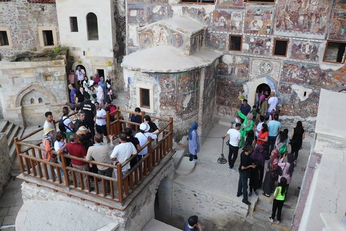Trabzon'da Sümela Manastırı'nı kaç kişi ziyaret etti? Sayı giderek artıyor 3